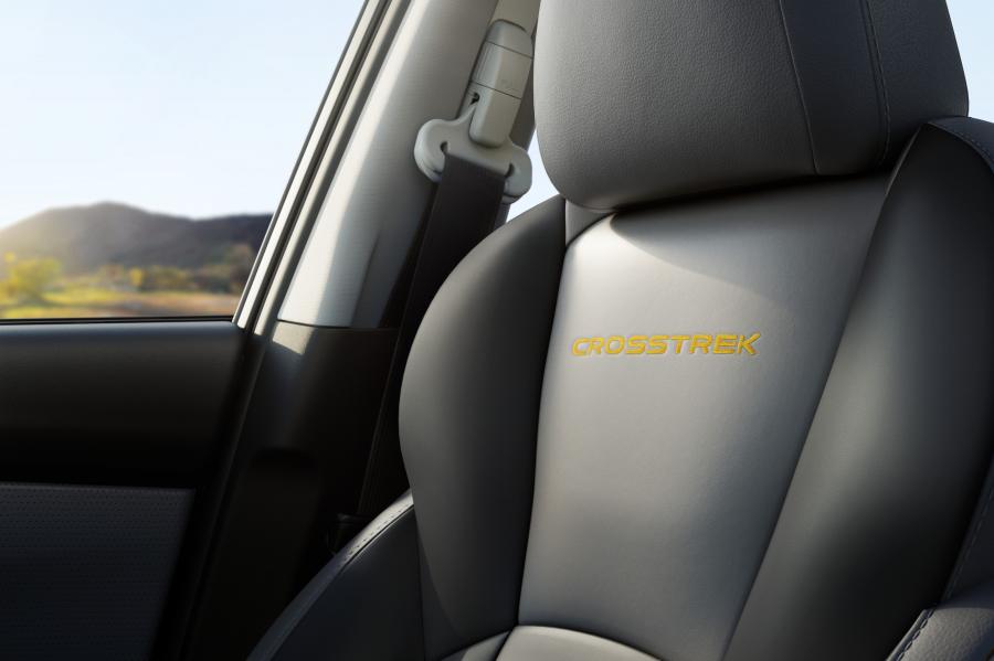 Детали интерьера Subaru Crosstrek Sport 2020 года  (фото 8 из 12)